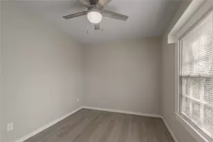 811 Sam Houston Ave, Huntsville, TX 77320 - Photo 11