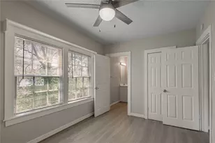 811 Sam Houston Ave, Huntsville, TX 77320 - Photo 9