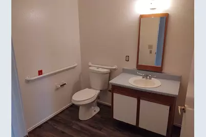 716 Gardner Dr, Palestine, TX 75803 - Photo 9