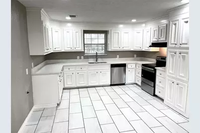 1604 Broken Arrow Street, Baytown, TX 77521 - Photo 5