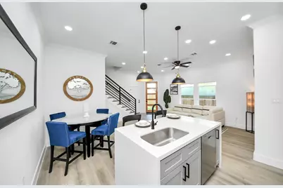 9305 Jutland Road, Houston, TX 77033 - Photo 9