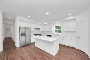 611 E 39th St, Houston, TX 77022 - Photo 5