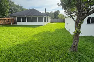 9217 Mohawk Dr, La Porte, TX 77571 - Photo 21