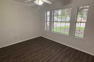 9217 Mohawk Dr, La Porte, TX 77571 - Photo 15