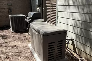 10 S Briar Hollow Ln, Houston, TX 77027 - Photo 47