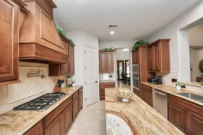 702 Fairway Oaks, Conroe, TX 77302 - Photo 13