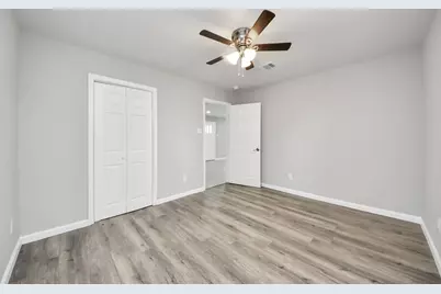 5823 Southgood Street, Houston, TX 77033 - Photo 17