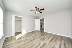 5823 Southgood St, Houston, TX 77033 - Photo 23