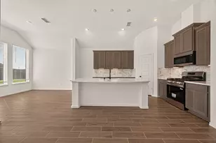 1061 Comal Trl, Dayton, TX 77535 - Photo 17
