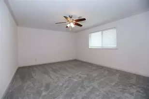 6022 Beaudry Dr, Houston, TX 77035 - Photo 9