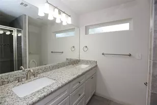 6022 Beaudry Dr, Houston, TX 77035 - Photo 11