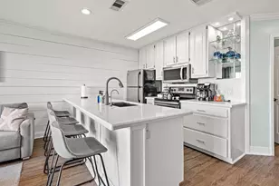 9520 Seawall Blvd, Galveston, TX 77554 - Photo 11