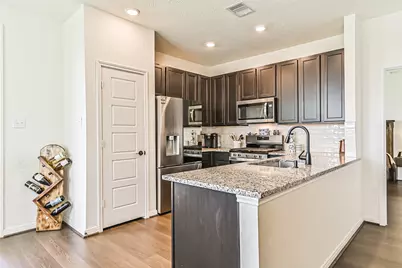 704 Allana Lane, Alvin, TX 77511 - Photo 11