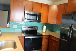 16542 John Silver Rd, Jamaica Beach, TX 77554 - Photo 3