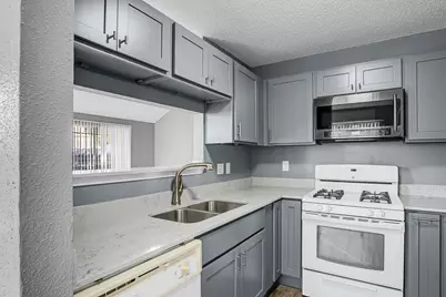 6348 Dryad Drive, Houston, TX 77035 - Photo 9