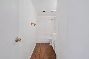 9303 Hammerly Blvd, Houston, TX 77080 - Photo 17