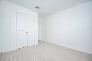 2815 Fountain Woods Dr, League City, TX 77573 - Photo 5