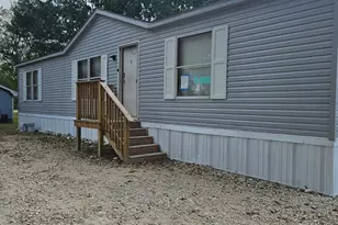 1610 Texas St, Alvin, TX 77511 - Photo 23