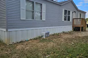 1610 Texas St, Alvin, TX 77511 - Photo 17