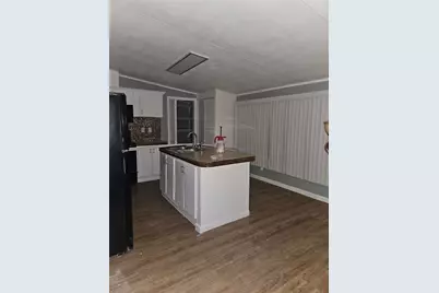 1610 Texas Street, Alvin, TX 77511 - Photo 11