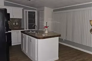 1610 Texas St, Alvin, TX 77511 - Photo 11