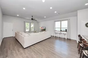 709 Little River Dr, Conroe, TX 77316 - Photo 11