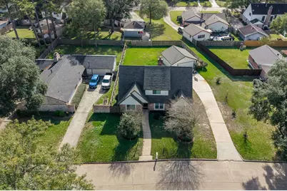 4703 Fountainhead Drive, Houston, TX 77066 - Photo 33