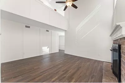 4703 Fountainhead Drive, Houston, TX 77066 - Photo 15