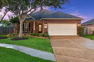 2003 Lavender Hill Ct, Pearland, TX 77581 - Photo 1