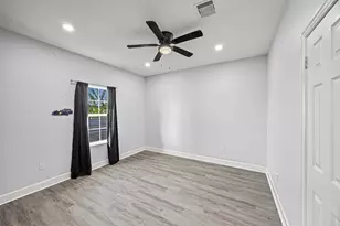 8824 Leander St, Houston, TX 77012 - Photo 19