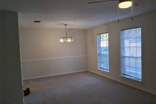7515 Brush Wood Dr, Houston, TX 77088 - Photo 9