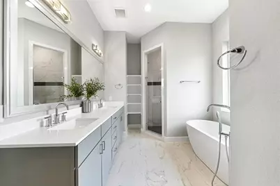 8411 Hempstead Road #F, Houston, TX 77008 - Photo 17
