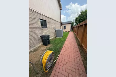7402 Burkridge Drive, Houston, TX 77041 - Photo 5