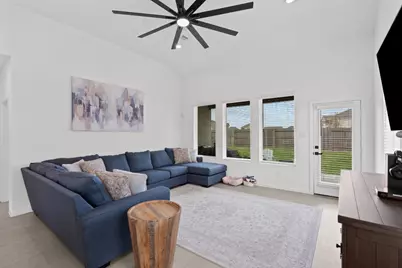 13716 Windward Mist Drive, Texas City, TX 77568 - Photo 17