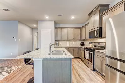 9214 Penfield Drive, Rosharon, TX 77583 - Photo 15