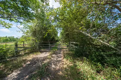 28619 Barry Lane, Waller, TX 77484 - Photo 9