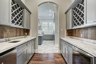 325 Bunker Hill Rd, Houston, TX 77024 - Photo 15