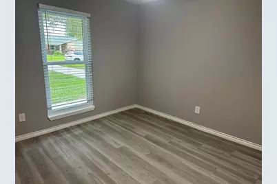 228 Oak Manor Drive, Alvin, TX 77511 - Photo 15