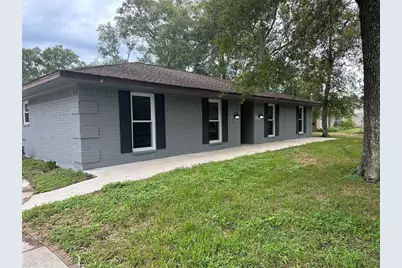228 Oak Manor Drive, Alvin, TX 77511 - Photo 3