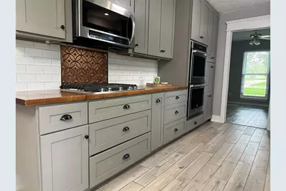 228 Oak Manor Drive, Alvin, TX 77511 - Photo 11