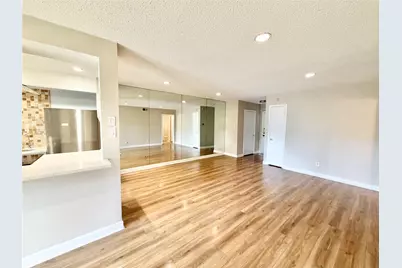 8225 Kingsbrook Road #116, Houston, TX 77024 - Photo 11