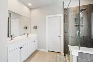 14132 Lake Lodge Dr, Conroe, TX 77384 - Photo 5