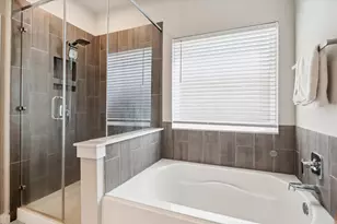 14132 Lake Lodge Dr, Conroe, TX 77384 - Photo 11