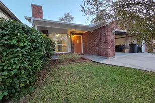 42 Silver Creek Dr Dr, Conroe, TX 77301 - Photo 1