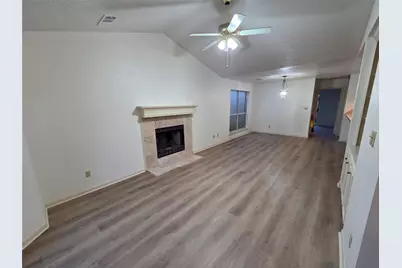 42 Silver Creek Dr Drive, Conroe, TX 77301 - Photo 5