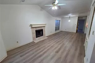 42 Silver Creek Dr Dr, Conroe, TX 77301 - Photo 5