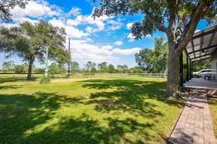 7834 County Rd 255, Damon, TX 77430 - Photo 5