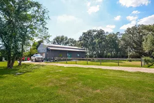 7834 County Rd 255, Damon, TX 77430 - Photo 3