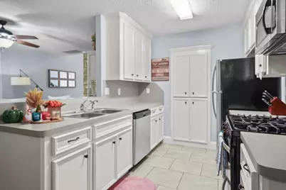 1414 Cypress Cove Street, La Porte, TX 77571 - Photo 11