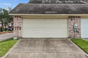 1414 Cypress Cove St, La Porte, TX 77571 - Photo 25
